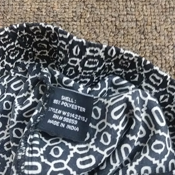 W118 by Walter Parker NWT Soft Silky ShortsXS - Picture 4 of 5